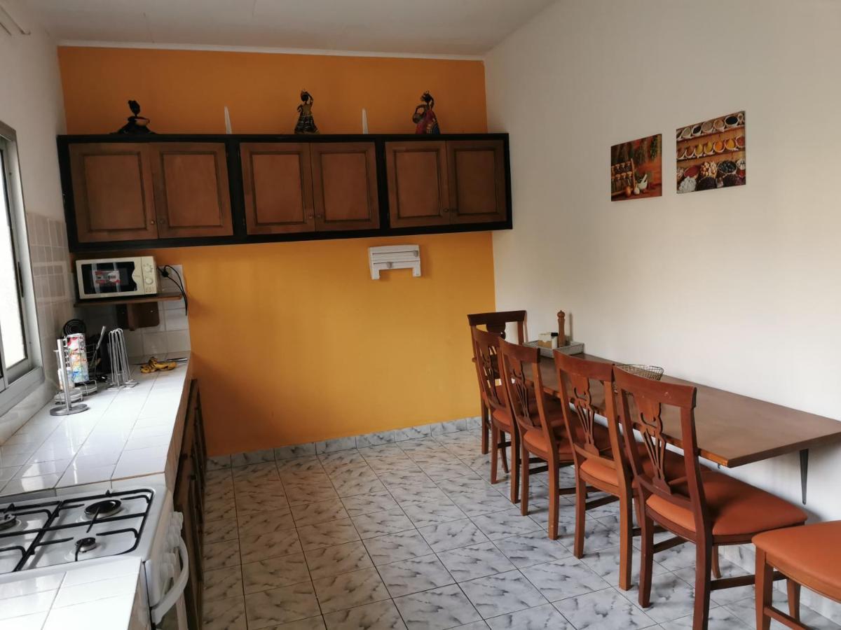 Villa Les 3 Oisillons Kribi Exteriör bild