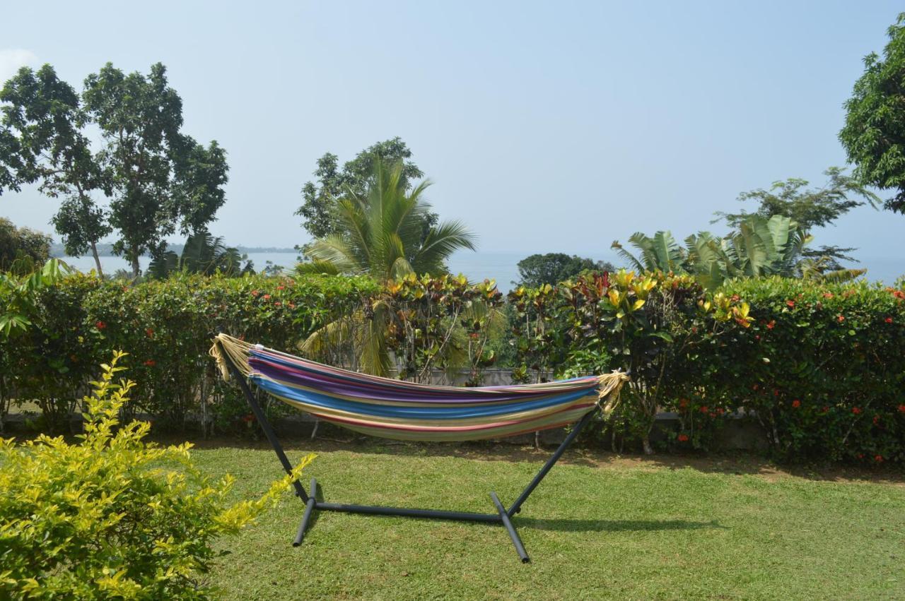 Villa Les 3 Oisillons Kribi Exteriör bild
