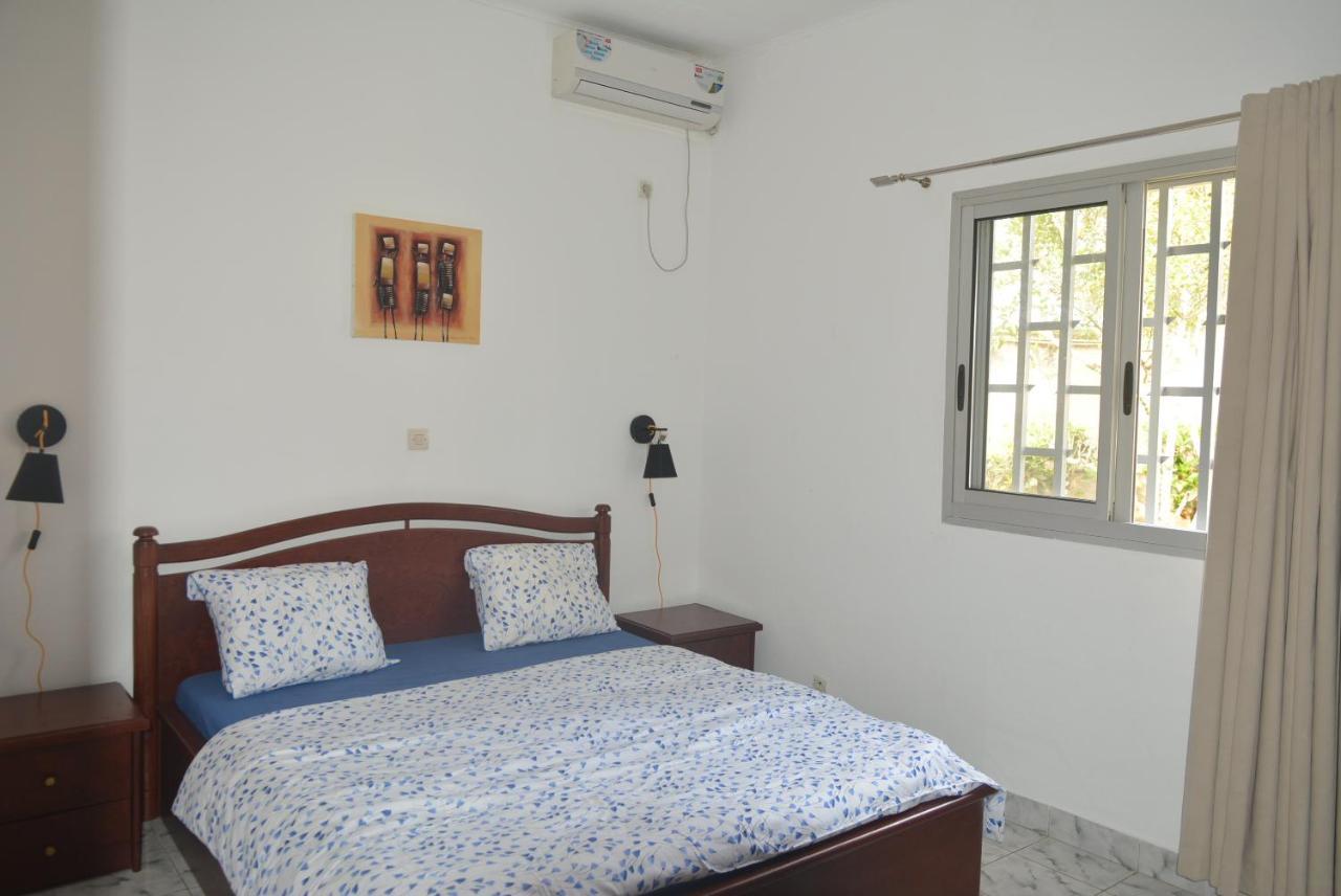 Villa Les 3 Oisillons Kribi Exteriör bild
